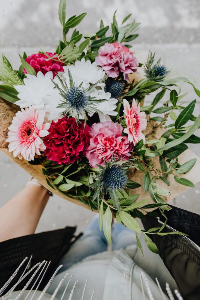 bukiet-okolicznosiowy-gerbera-kwiaciarnia-badylarz